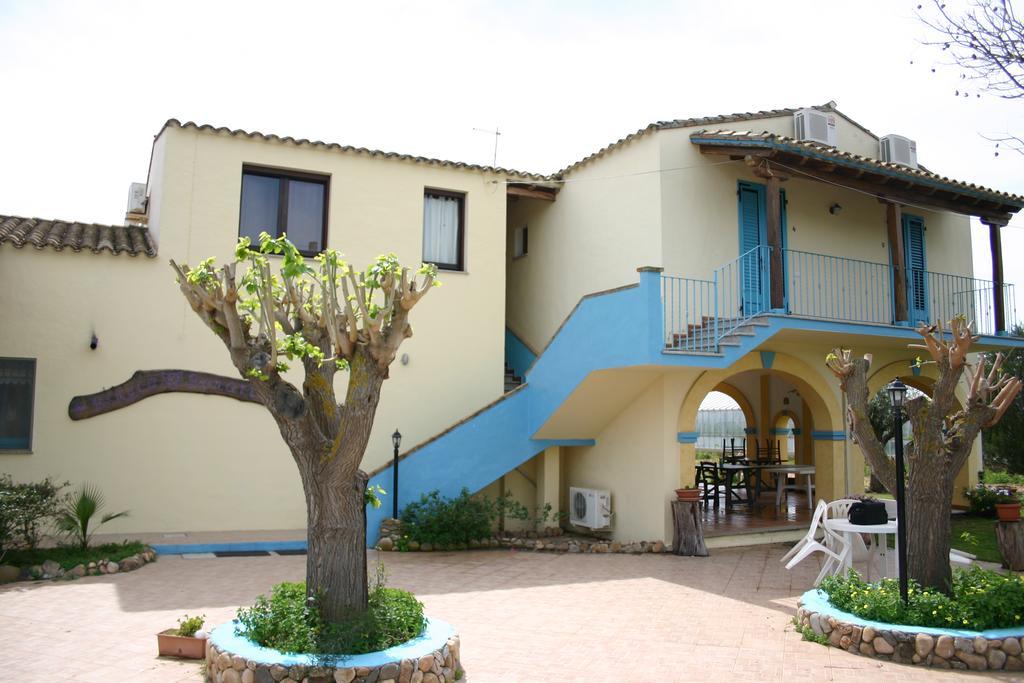 Agriturismo Bingia Bonaria Pula Ngoại thất bức ảnh